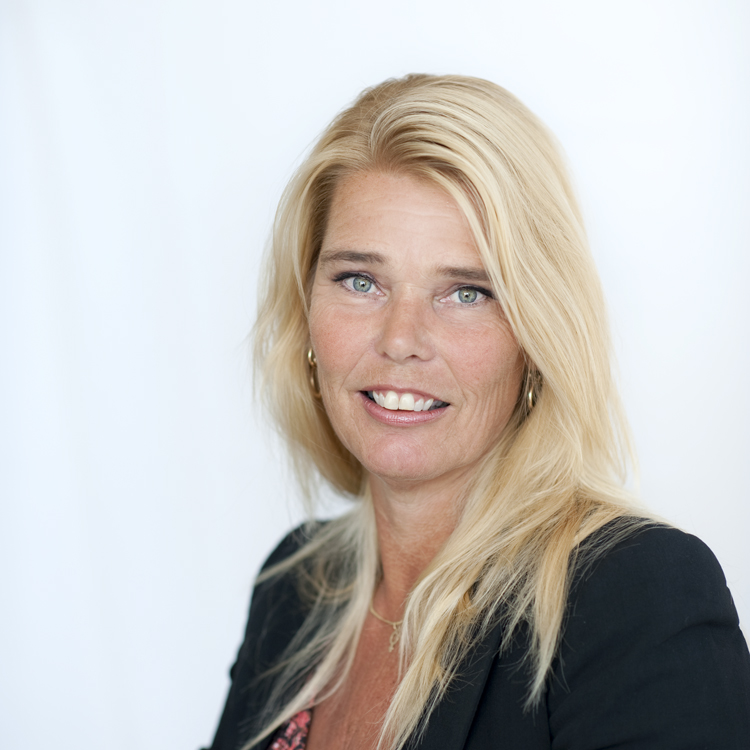 Femma Noordzij, Intern Accountmanager
