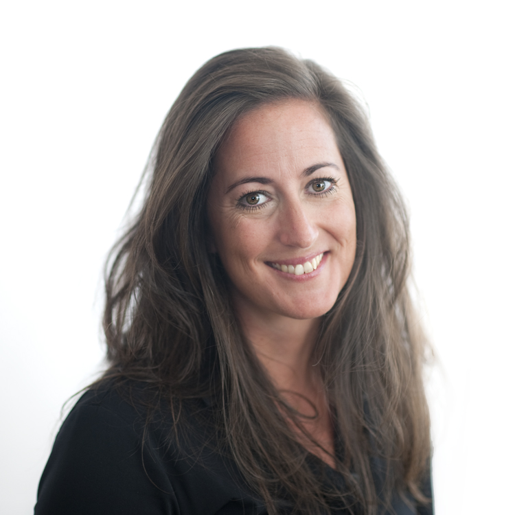 Jessica van Hoogenhuyze, Manager Sales & Strategy